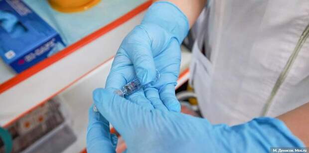 В Москве началась вакцинация от коронавируса / Фото: М. Денисов, mos.ru