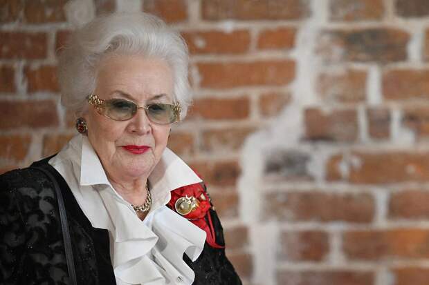 Культовый диктор советского телевидения рассказала о необычных запретах на работе