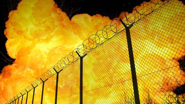 Британскую авиабазу, которая используется США для ударов по Ирану, охватил пожар