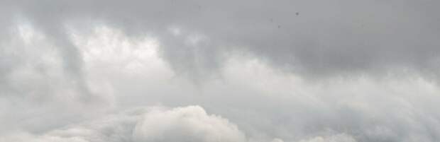 Бурю сняли на видео в Алматы