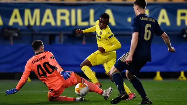 «Вильярреал» обыграл загребское «Динамо» и вышел в полуфинал ЛЕ