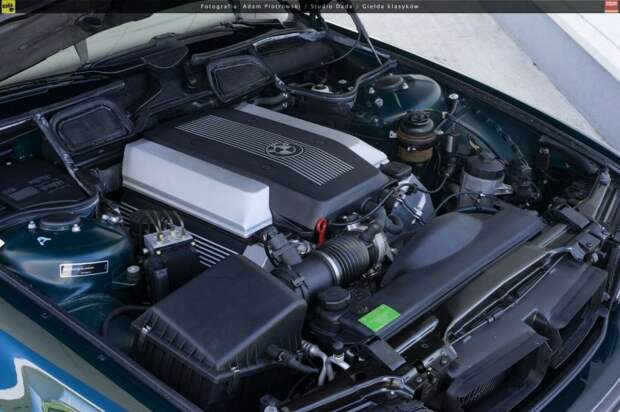 Законсервированная на 23 года в пузыре BMW 740i с пробегом выставлена на продажу