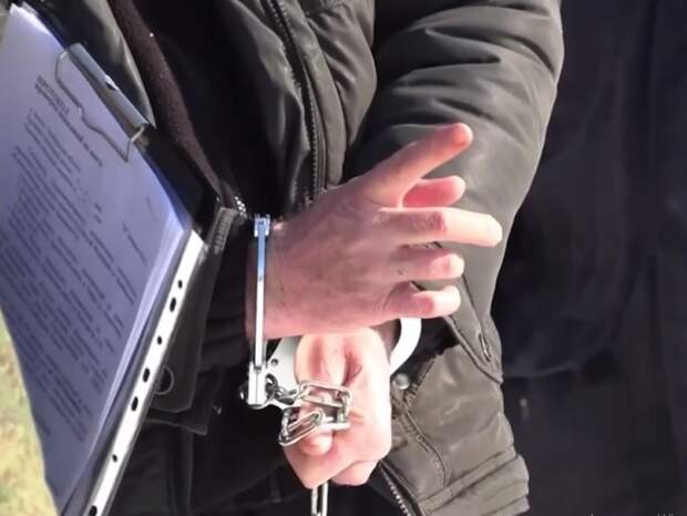 На 4,5 года осудили бывшего полицейского из Смоленской области