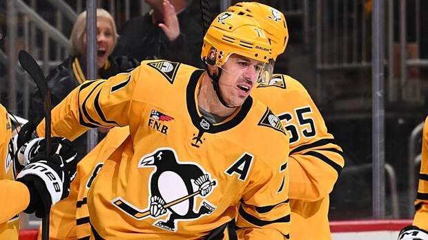 Малкин набрал 1400-е очко в НХЛ, поразив ворота Бобровского