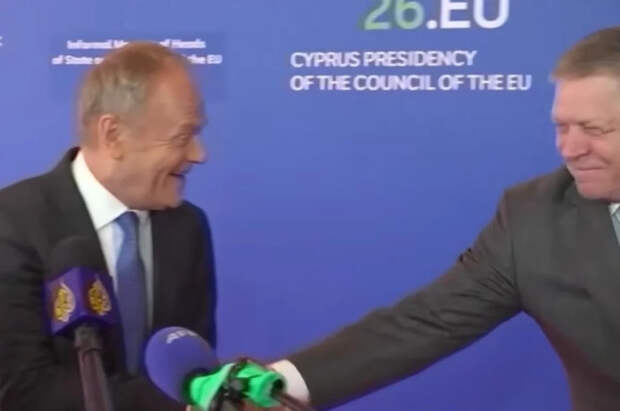 Onet: Фицо помешал Туску пошутить о русских