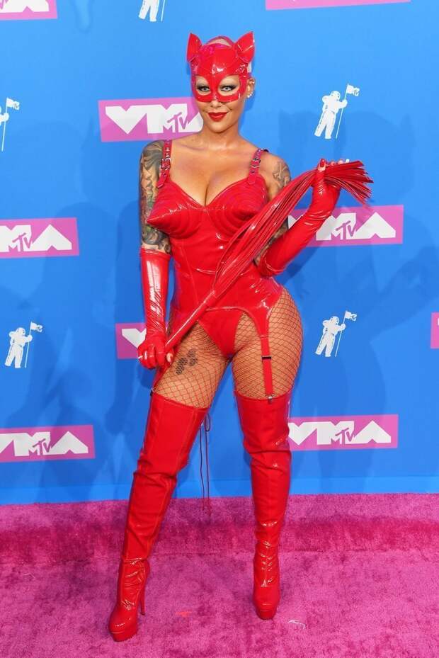 Кто во что горазд, или с кого лучше не брать пример на премии MTV-2018 Кто во что горазд, или с кого лучше не брать пример на премии MTV-2018