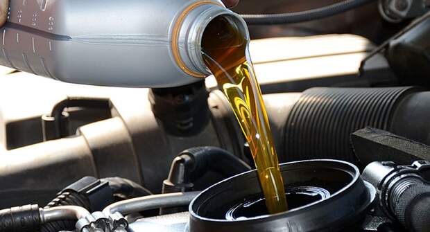 Эксперт перечислил условия для замены моторного масла раньше срока