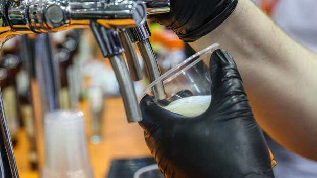 В Госдуме сообщили о блокировке Минздравом закона о возвращении пива на стадионы