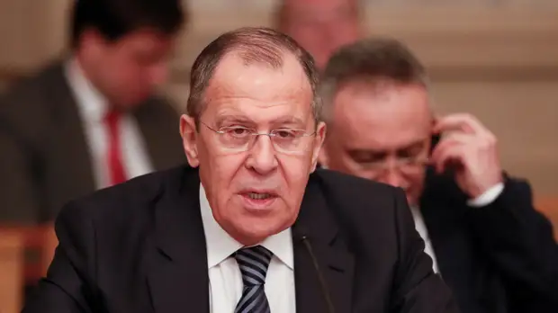 Лавров: Россия осуждает кампанию США по свержению власти в Венесуэле