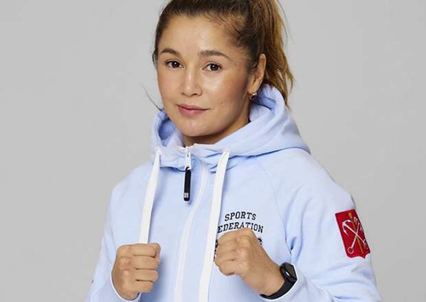 Воспитанница спортивной школы армейского клуба г. Санкт-Петербург дебютирует на профессиональном ринге