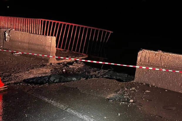 Губернатор Сальдо сообщил о повреждении моста после атаки дрона под Чонгаром