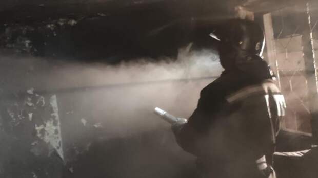 Два жилых дома сгорели в частном секторе Новосибирска Два жилых дома сгорели в частном секторе Новосибирска