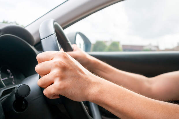 Автоэксперт Попов: при тест-драйве авто важно проверить его управляемость