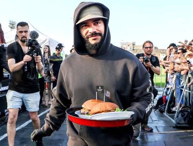 Рэпер Тимати купил сеть пиццерий Domino’s Pizza в России (ФОТО)