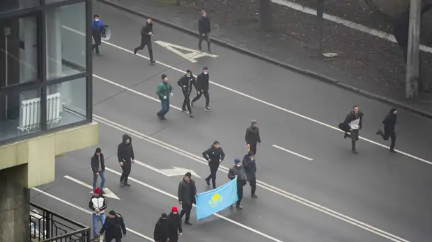 Президент Казахстана Токаев ввёл чрезвычайное положение в Нур-Султане