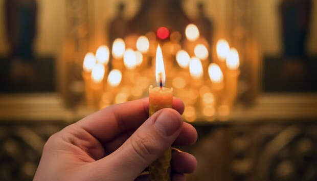 Церковь разъяснила, почему не стоит ходить на кладбище на Пасху