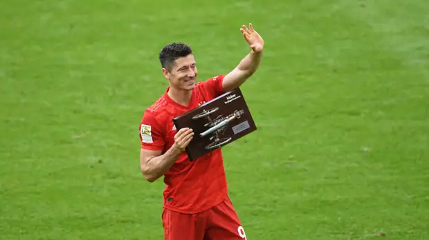 Левандовски в четвёртый раз стал лучшим бомбардиром Бундеслиги