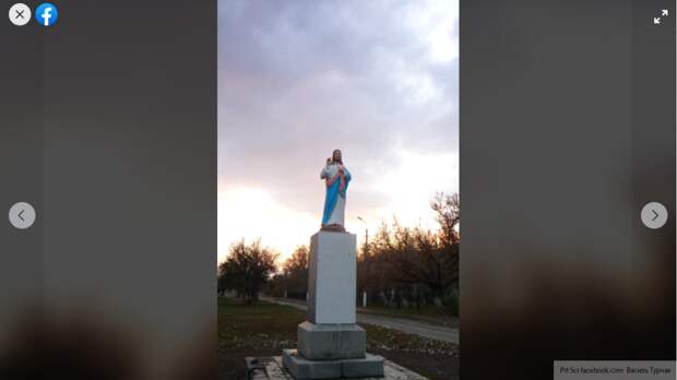 Иисуса Христа разместили на месте памятника Ленину на Украине