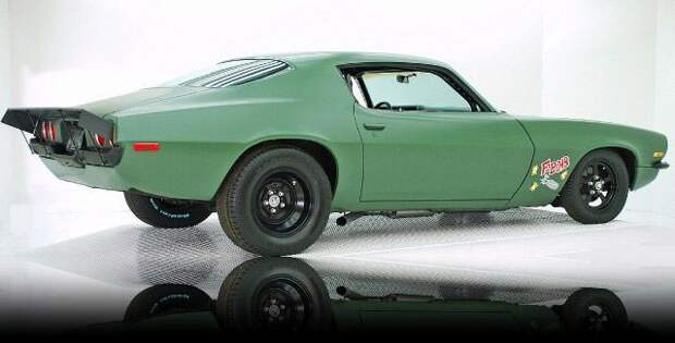 Chevrolet Camaro F-Bomb 1973 года от Вин Дизеля (12 фото) Chevrolet Camaro F-Bomb 1973 года от Вин Дизеля (12 фото)
