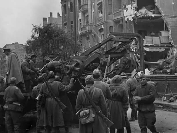 22 апреля передовые части РККА начали готовить штурм Берлина