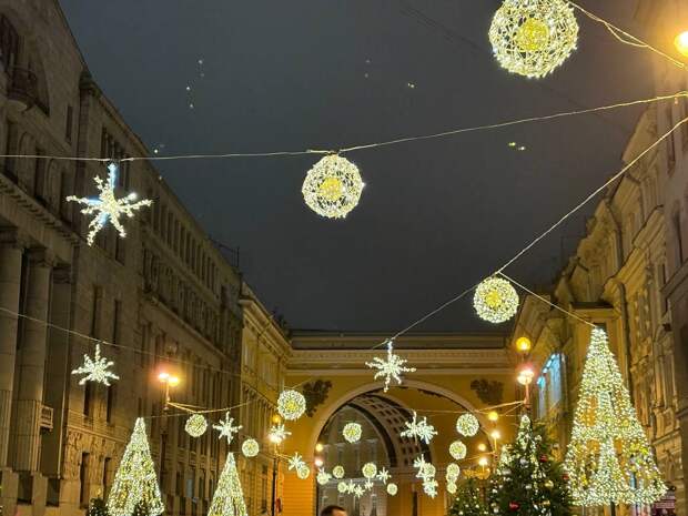 Врач рассказал, как отметить Новый год без вреда для здоровья