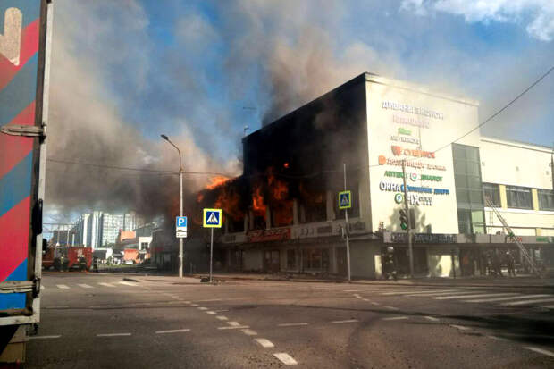 МЧС сообщило о ликвидации открытого горения в ТЦ Королева