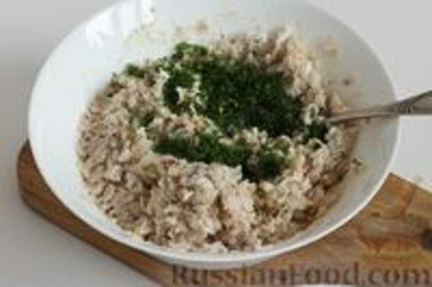Фото приготовления рецепта: Котлеты из фасоли и риса с орехами - шаг №8