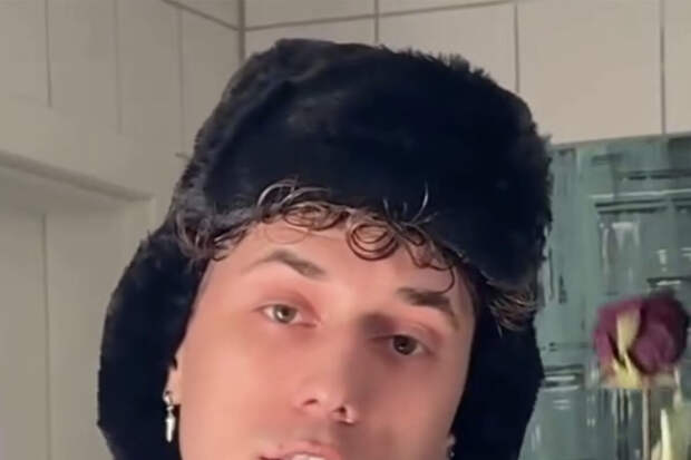 Танцор Майк Миколайчик не смог объяснить популярность мема "Филяй, филяй"