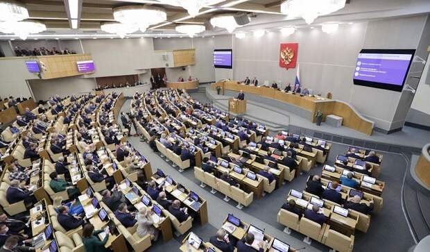 Пенсионеры богатые, потому и не работают