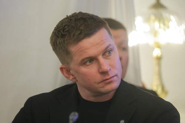 Известный актер рассказал о жизни в ветхом доме без воды и канализации