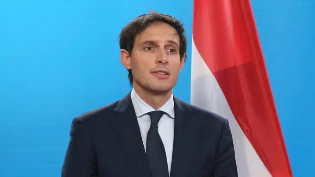 Глава МИД Нидерландов Хукстра встретился с экспертами ССГ на Украине по делу MH17