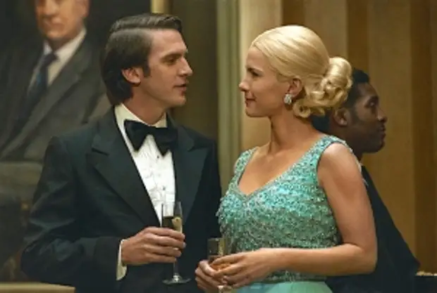 Gaslit Premiere Recap: Can't Keep a Good Martha Down — Grade It!