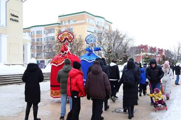 В Рязани на Лыбедском бульваре проходят масленичные гуляния