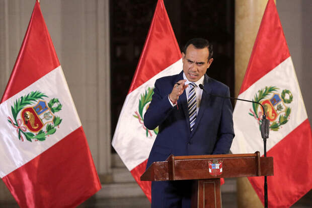 Президенту Перу вынесли вотум недоверия