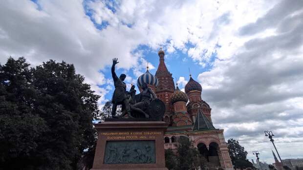 Минин и Пожарский, фото Tochka Zрения