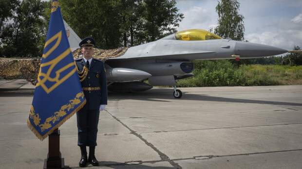 Уничтожим двух зайцев одной ракетой: боевики из США пересели на F-16