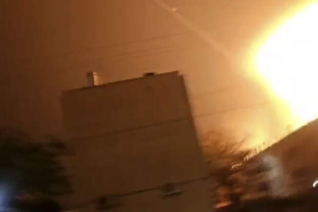 В сети появилось видео удара Ирана по израильскому городу Димона