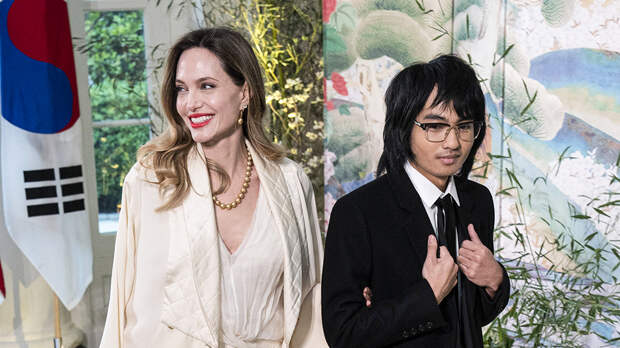 Сын Брэда Питта 24-летний Мэддокс официально отказался от его фамилии