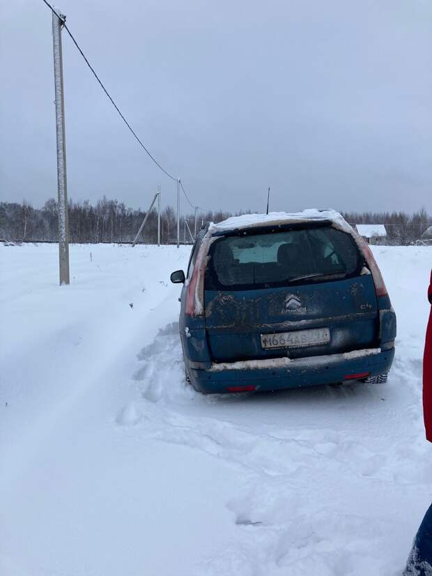 Как мы приехали в новогодние праздники на участок и застряли.