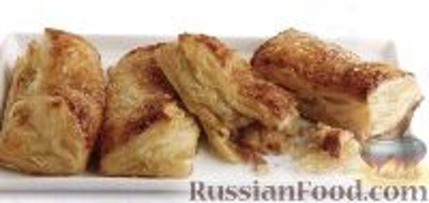Фото к рецепту: Слойки с яблоками