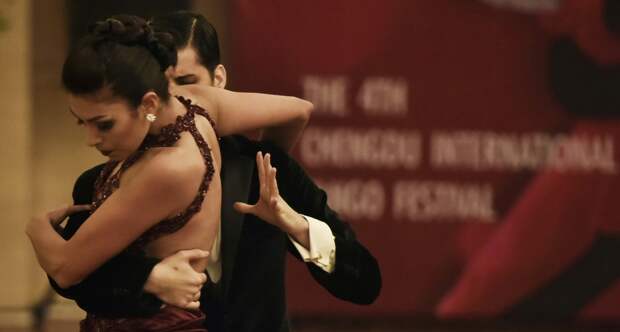 Психолог Савенко: сальса, бачата и танго помогут улучшить социальные навыки