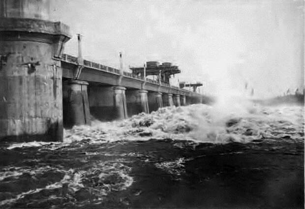 Как Сталин хотел утопить немцев под Москвой в 1941 году