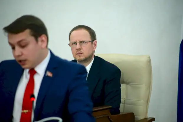 Майское настроение. Фоторепортаж с отчёта губернатора Виктора Томенко