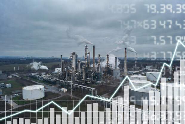 Париж запросил проверку НПЗ Евросоюза на фоне роста цен на топливо