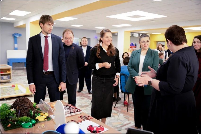 Анастасия Ракова обсудила с экспертами отрасли развитие профессиональной подготовки воспитателей и учителей