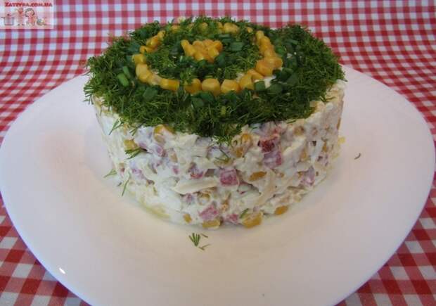 Салат с копченой колбасой и кукурузой Салат, Видео рецепт, Кулинария, Видео