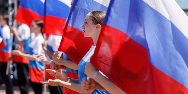 В московском парке имени Лужкова появится инсталляция ко Дню герба и флага