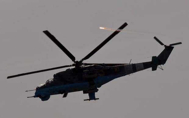 Mi-24-N10 yellow-006