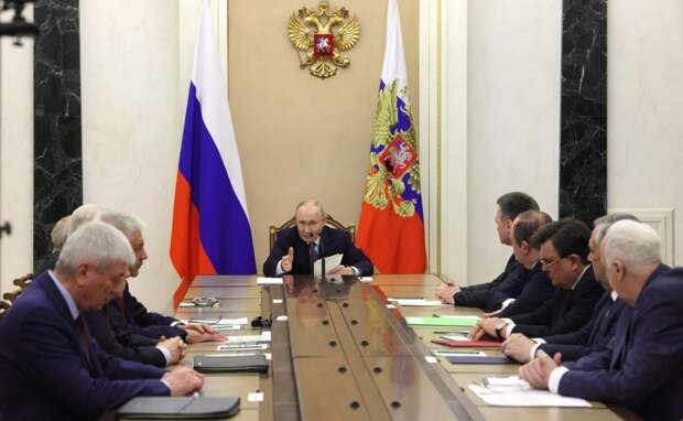 Путин поручил усилить безопасность на выборах в сентябре и в новых регионах России