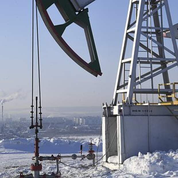 Новак задумал отказать в поставках согласившимся на потолок цен на нефть